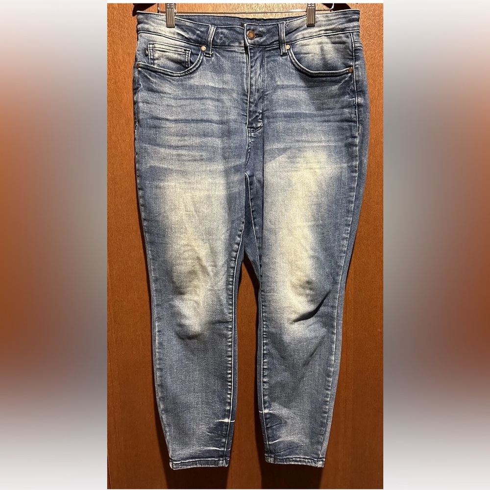 Judy Blue Women’s Jenna Tummy Control Medium Wash Skinny Jeans Plus Size 14W